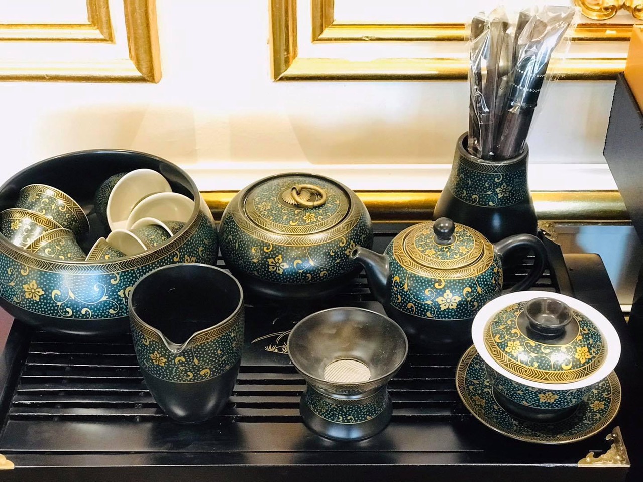 Bộ ấm chén pha trà đạo phong cách Nhật họa tiết hoa thổ cẩm - vd178
