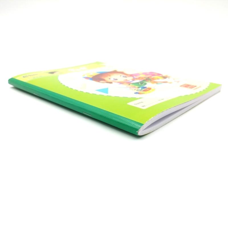 Vở Class Ami - 5 Ô Ly 96 Trang ĐL 100g/m2 - Hồng Hà TM-0372 (Mẫu Màu Giao Ngẫu Nhiên)