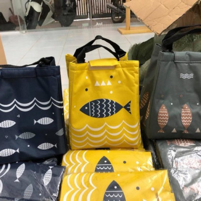 Túi  đựng hộp cơm giữ nhiệt hình cá