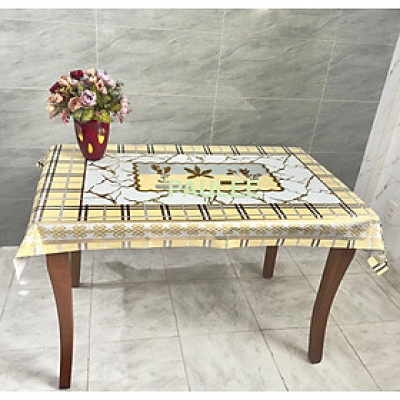 (Tặng 1 lót phần ăn 30x45 cm) Khăn trải bàn W.751 caro - nhũ vàng 90 x 150 cm, không thấm nước, dễ làm sạch