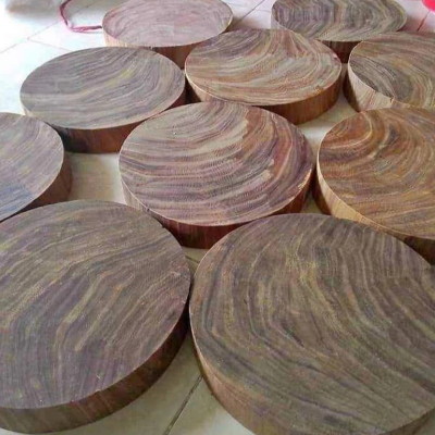 THỚT GỖ NGHIẾN CỔ THỤ TÂY BẮC THỚT KHÔNG TÂM HÀNG ĐẸP NHIỀU SIZE - 25CM - 29CM - 31CM - 35CM - 40 CM DÀY 4,5-5 CM 