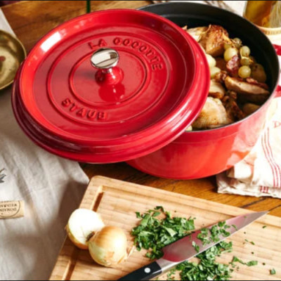 Staub - Nồi tròn màu đỏ cherry - 20cm (2.2L) (B)