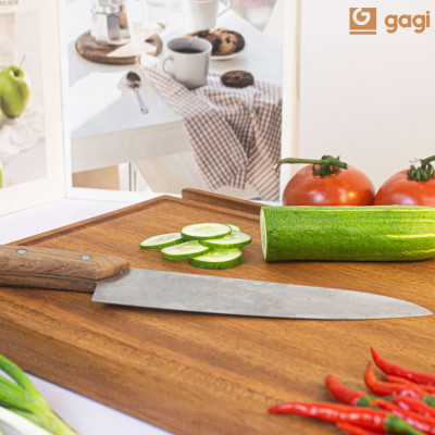 Thớt Gỗ Xoan Đào Cao Cấp GAGI Mã GC11 To Dày, Có Rảnh Thu Nước, Thiết Kế Thông Minh Tích Hợp Đá Mài Và Khe Cắm Điện Thoại, Móc Treo Tiện Lợi - Hàng Chính Hãng