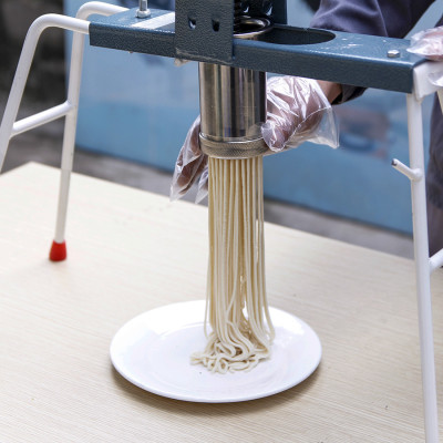 Dụng cụ ép mì sợi tiện lợi 3A