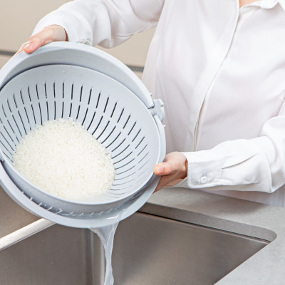 Bộ Thau Rỗ Xoay Đa Năng YoKo Xuất Nhật - Chất Liệu Nhựa Nguyên Sinh Cao Cấp An Toàn Cho Sức Khỏe ( Tặng kèm khăn lau pakasa) - Chính Hãng 