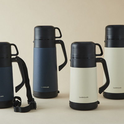 Bình giữ nhiệt Lock&Lock Easy Outdoor Vacuum Bottle màu xanh navy LHC1485NVY 1,8L - Hàng chính hãng có quai xách, nắp dùng làm cốc nước - JoyMall