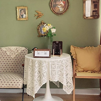 Khăn trải bàn vải ren trắng in hoa văn dập nổi phong cách Pháp tuyệt đẹp sang trọng trải bàn tròn, bàn chữ nhật, bàn vuông decor phòng khách, phòng ngủ, phông nền chụp ảnh KB-03