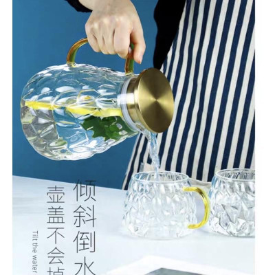 Bình thuỷ tinh Borosilicate chịu nhiệt 1900ml thân trám quai vàng cao cấp