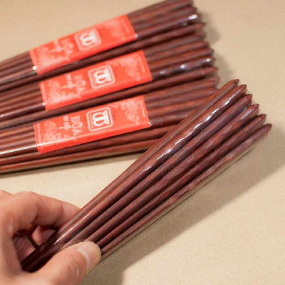 Bộ 10 đôi đũa ăn cao cấp đũa đẹp đũa sạch ( chất liệu gỗ cẩm )