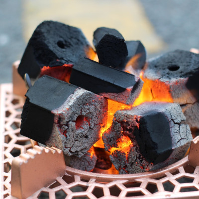 Than gáo dừa không khói chính hãng R2D hộp 4 KG than nướng BBQ an toàn cho sức khoẻ gia đình bạn