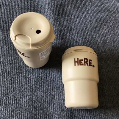 Ly cốc có nắp tiện lợi, giữ nhiệt nóng lạnh đều được 320ml, chất liệu nhựa PP (màu kem)