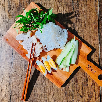 Thớt Có Tay Cầm Bằng Gỗ Xà Cừ Tự Nhiên - VAGOO - Làm Thủ Công Chống Thấm, Chống Ẩm Mốc, An Toàn Cho Sức Khoẻ