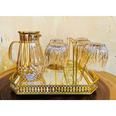 Cobo bộ bình đựng nước uống thủy tinh chịu nhiệt cao cấp 6 cốc , khay và giá úp cốc màu vàng Gold sang trọng