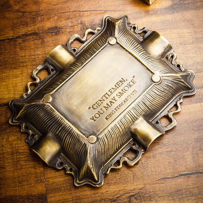 Gạt Tàn Xì Ga 4 Điếu YJA-20020 LI Họa Tiết Hình Con Sư Tử Bằng Đồng Cực Đẹp