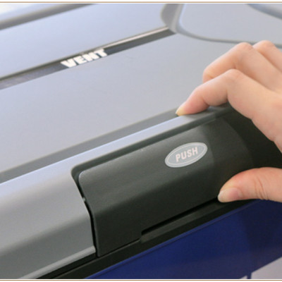 Thùng giữ nhiệt đa năng (Thùng đá) Sanka Vent Master Cool - Hàng Made in Japan