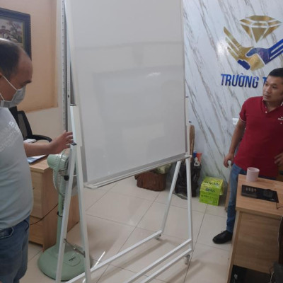 Bảng Flipchart Cố Định Viết Bút Lông Có Ô Ly Bavico - Trắng (1.0 x 1.2 m)