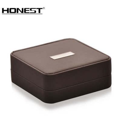 Vỏ Hột Quẹt Bật Lửa Gas Đá Promise BN215-A11 Thiết Kế Độc Lạ, Hoa Văn Cổ Sang Trọng Màu Vàng - Dùng Gas Đá Cao C