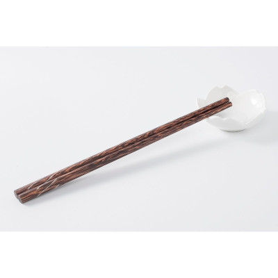 Vỉ 10 đôi đũa Dừa đá xoắn PHUSANG được làm từ gỗ tự nhiên không chất bảo quản dùng trong nhà hàng khách sạn và bàn ăn