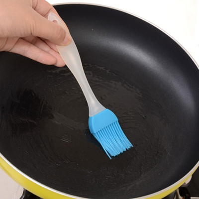 Combo 4 Cây Cọ Silicon Cán Trong Quét Dầu, Bơ, Kem Trang Trí Bánh (ngẫu nhiên)