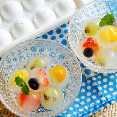 Khay làm đá Yukipon tròn 10 viên, làm từ nhựa PP cao cấp an toàn - made in Japan