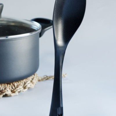 Muôi cơm kháng khuẩn cán dài Echo, làm từ nhựa PP cao cấp, bền đẹp, có khả năng chịu nhiệt cao - nội địa Nhật Bản