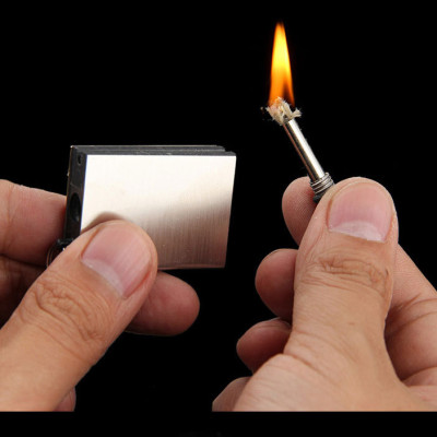 Bật Lửa Diêm Xăng Sinh Tồn Vuông Xài Xăng, Hộp Quẹt Diêm Xăng Vĩnh Cửu Vuông Có Móc Treo Chìa Khóa Đính Kèm Rất Tiện Lợi