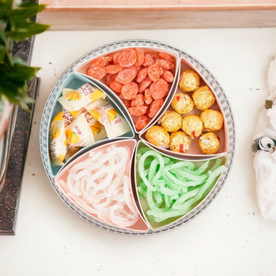 Khay mứt TẾT đựng bánh kẹo Khay gồm 5 hũ ngũ lộc lớn xinh xắn hình kim kim cương biểu hiện sang trọng trong ngày tết của gia chủ