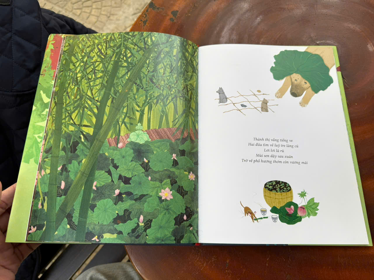 (Bìa cứng – In màu) DẠO BƯỚC VỚI THỜI GIAN – Maru – Quỳnh Hương (Hũ) – Slowbooks