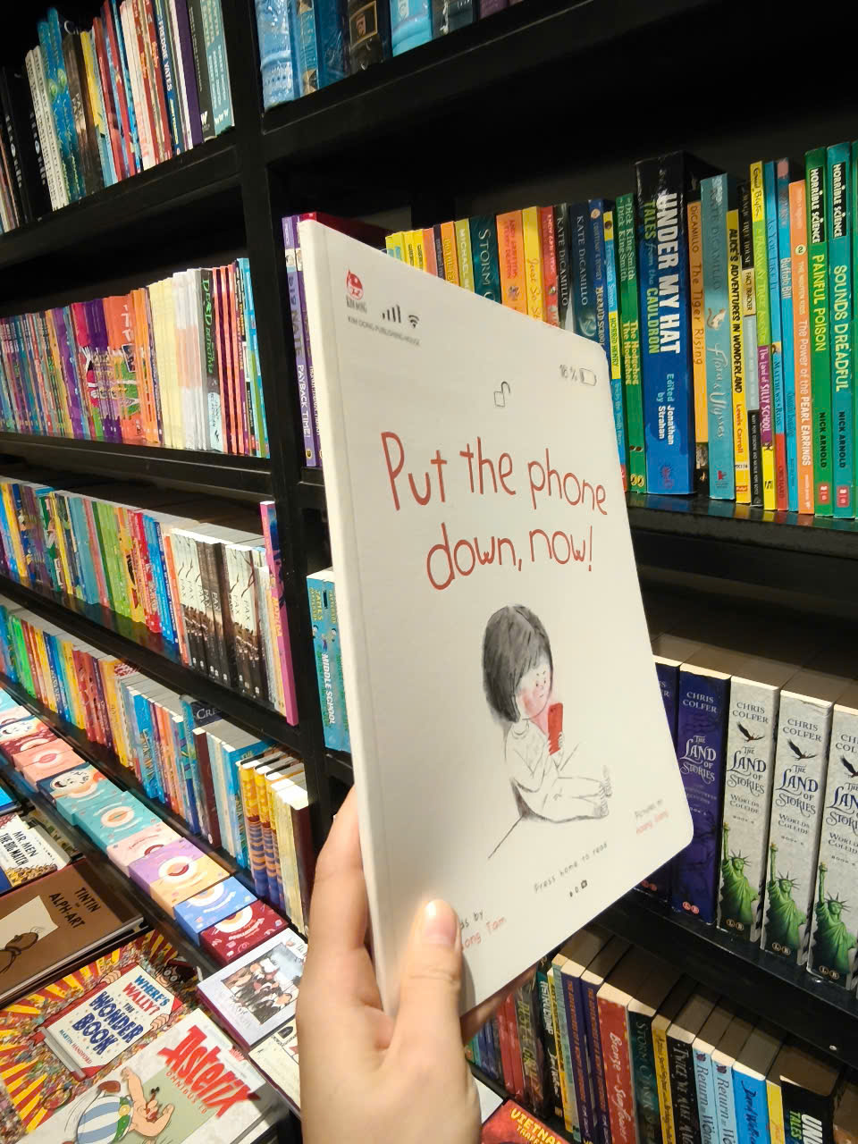Sách - Put the phone down, now! by Bùi Phương Tâm - Sách truyện tranh thiếu nhi/Picture story Book in English