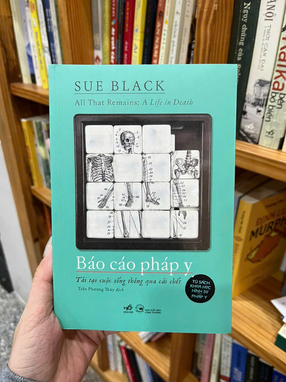 Sách - Báo cáo pháp y (Nhã Nam HCM)