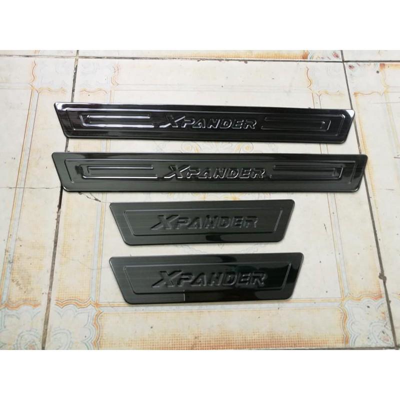Xpander, Bộ 8 ốp bậc trong ngoài xe Xpander 2018 2019 2020 mẫu titan cao cấp
