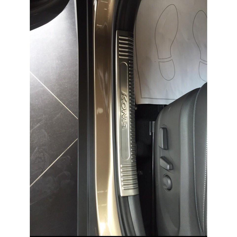Ốp bậc Inox Dành Cho Xe Hyundai Kona 2018 2019 2020 2021