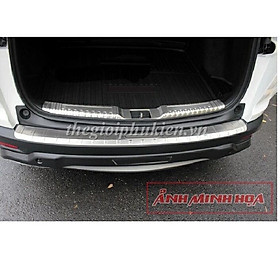 BỘ SẢN PHẨM Nẹp bước chân và ốp chống trầy cốp Toyota Fortuner 2017-2019 - Mẫu Inox