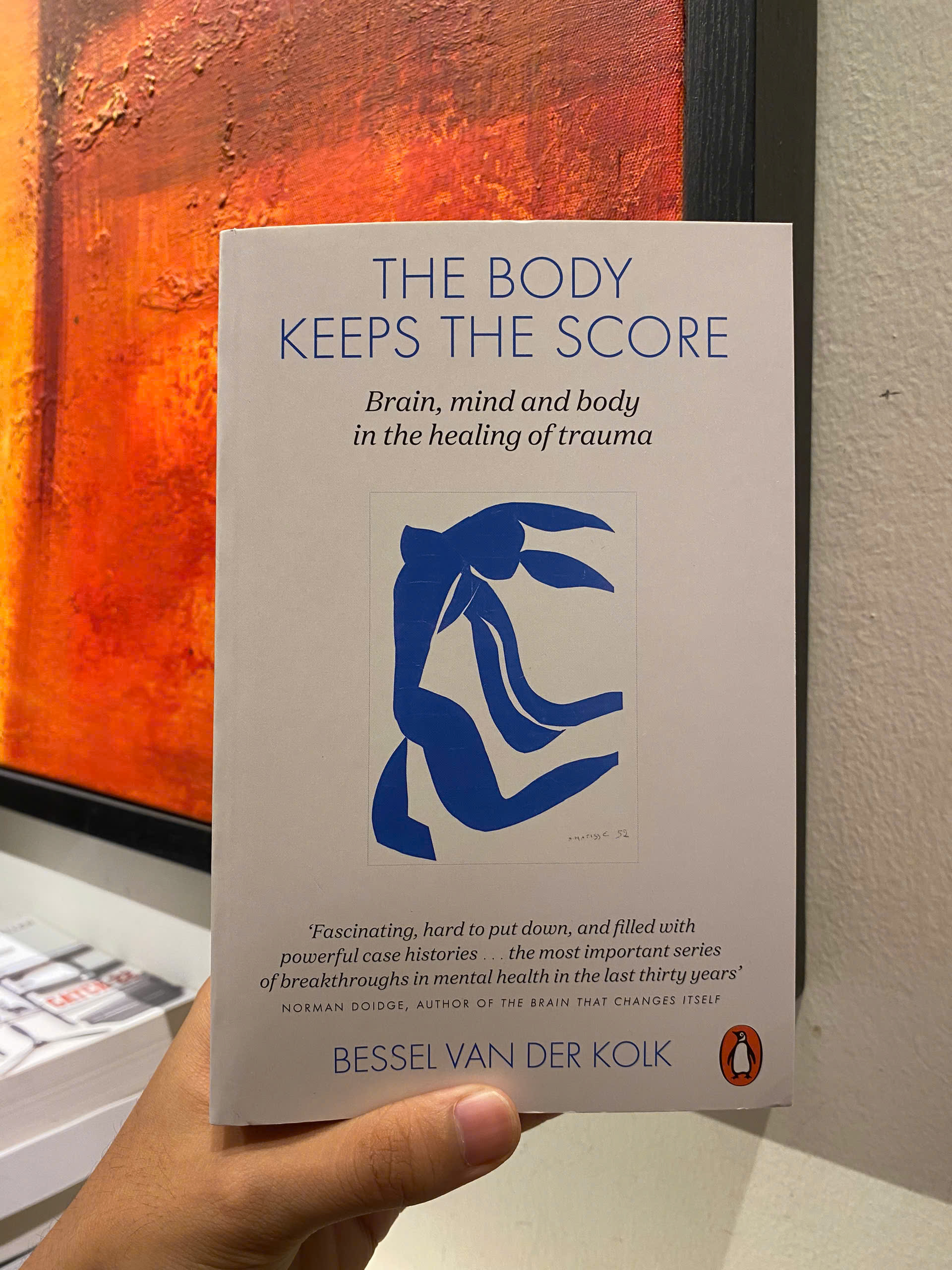 Sách - The Body Keeps the Score: Mind, Brain&Body in Transformation of Trauma - Bessel Van Der Kolk