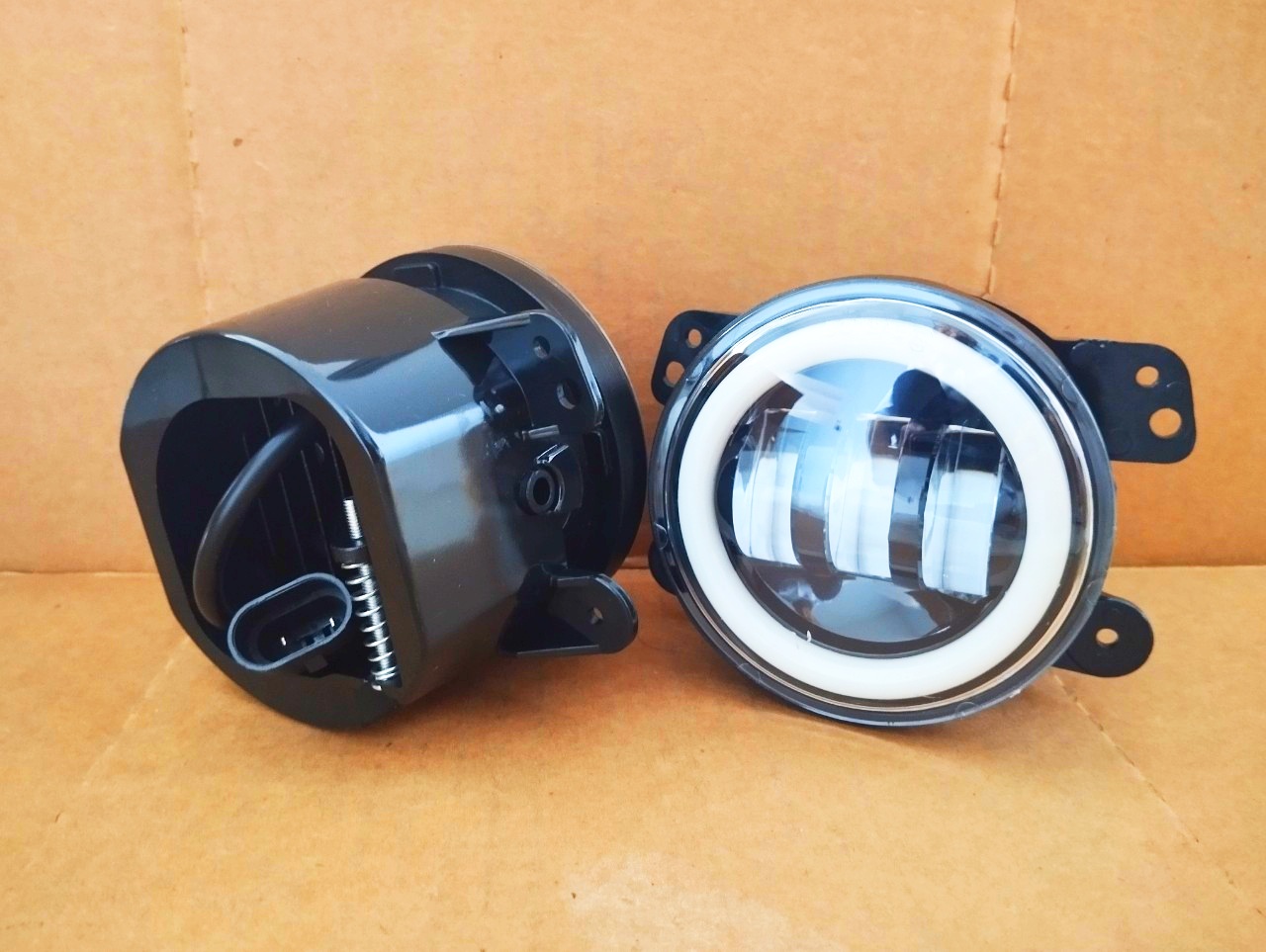 Bộ Đèn LED Gầm 12V 6000K Đổi Màu Báo Rẽ Mitsubishi Xpander XForce