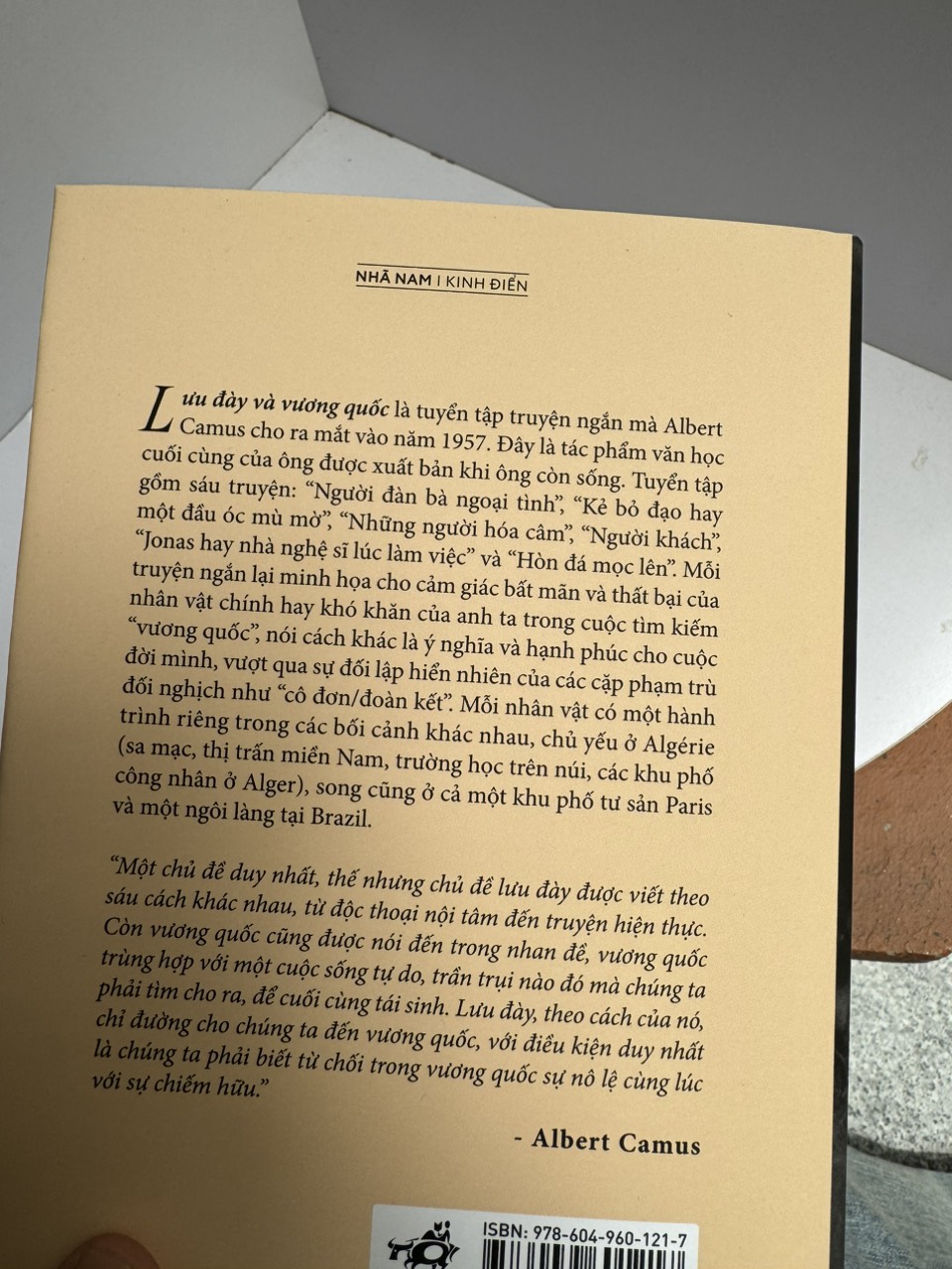 Sách_ (Bìa cứng) LƯU ĐÀY VÀ VƯƠNG QUỐC – Albert Camus - Nhã Nam