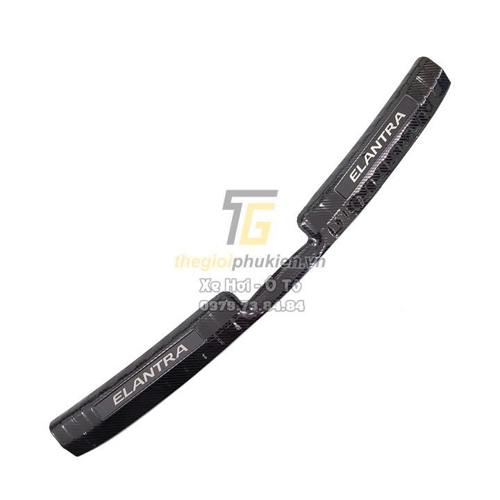 COMBO Nẹp bước chân và ốp chống trầy cốp Hyundai Elantra 2017-2020 vân Carbon