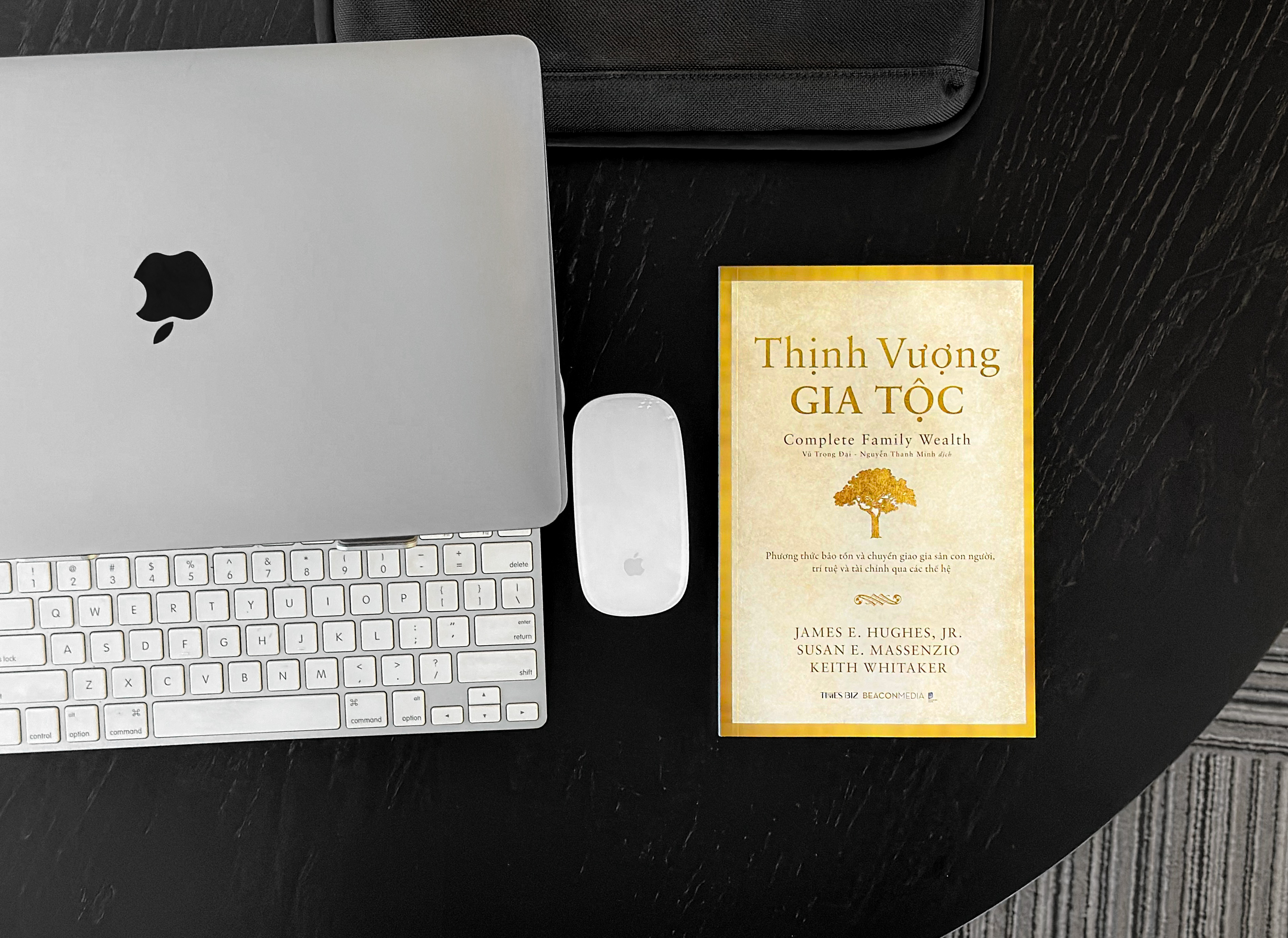 Sách Thịnh Vượng Gia Tộc - Complete Family Wealth (Bản thường)