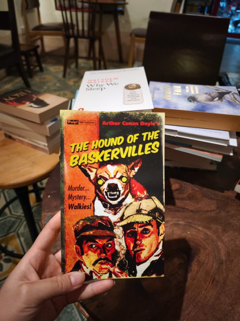Sách - The Hound of the Baskervilles by Sir Arthur Conan Doyle - Mystery / Fiction in English