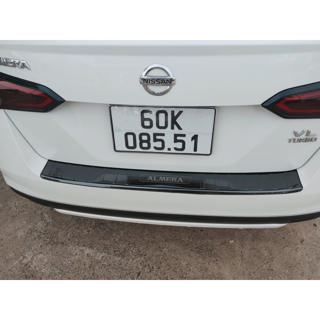 Ốp chống trày cốp trong, ngoài xe Nissan Almera chất liệu TITAN cao cấp, chống sước cốp Almera