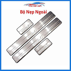 Bộ ốp bậc cửa trong ngoài nẹp bước chân Yaris 2019-2020 Inox chống trầy trang trí xe