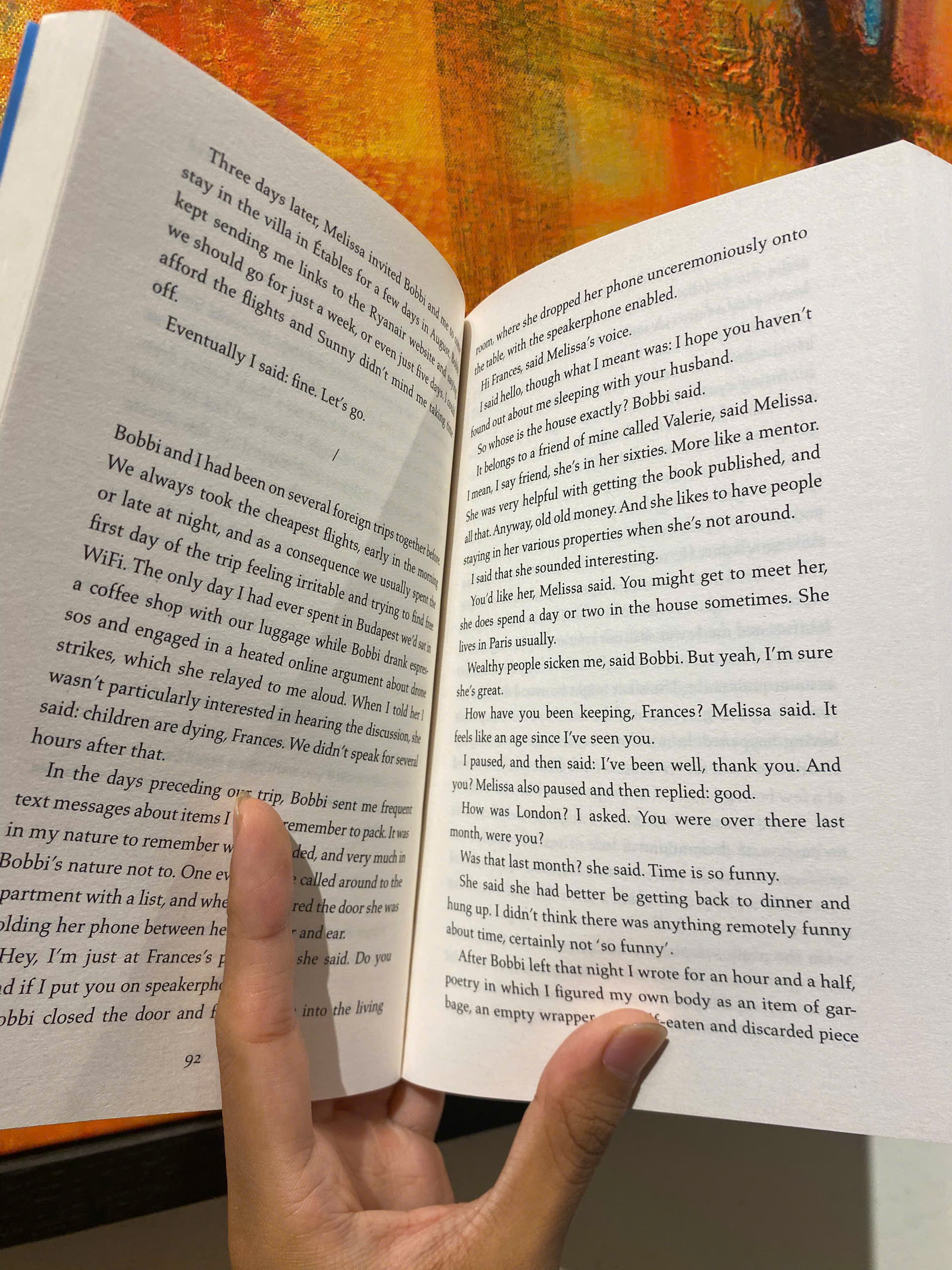 Sách - Conversations with Friends by Sally Rooney - Tiểu thuyết tiếng Anh/Novel /Fiction in English