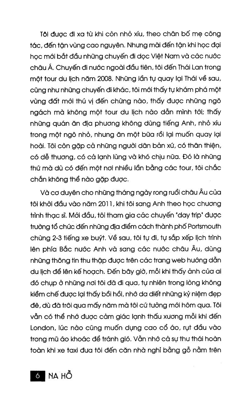 Thiên Đường Qua Những Ô Cửa Màu Xanh