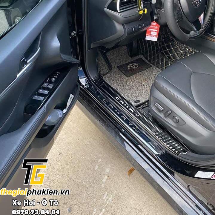 Combo ỐP BẬC CỐP VÀ BẬC CỬA xe Toyota Camry 2019 vân Titan