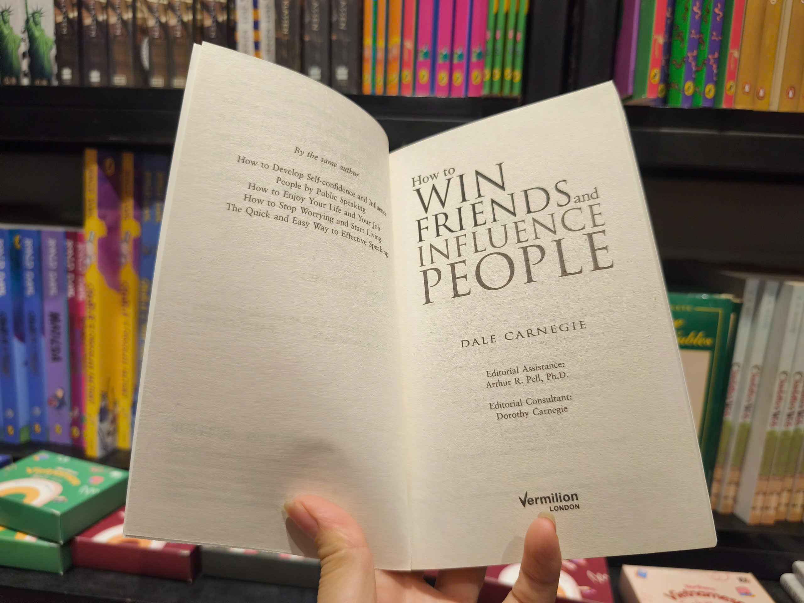 Sách - How to Win Friends and Influence People by Dale Carnegie - Self Help/ Nonfiction/ Business