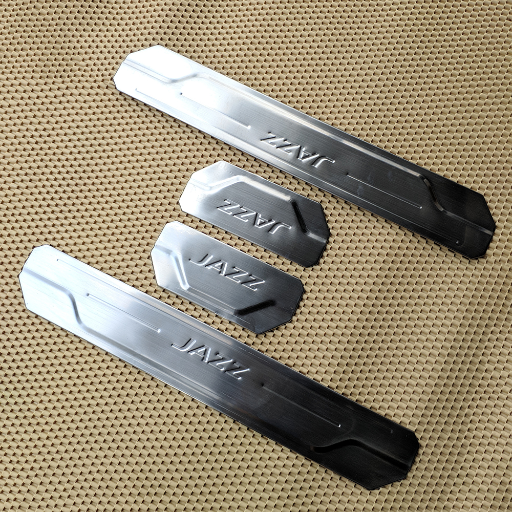 Bộ nẹp bước chân ngoài bằng inox cho xe Honda Jazz