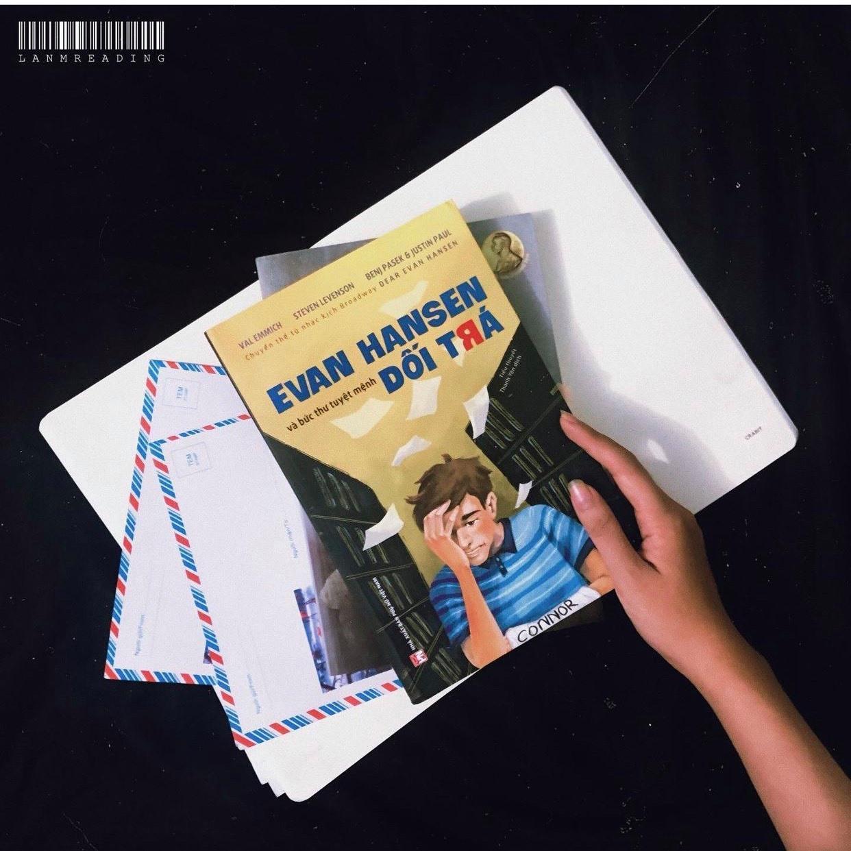 Sách - Evan Hansen Và Bức Thư Tuyệt Mệnh Dối Trá - NXB Phụ Nữ