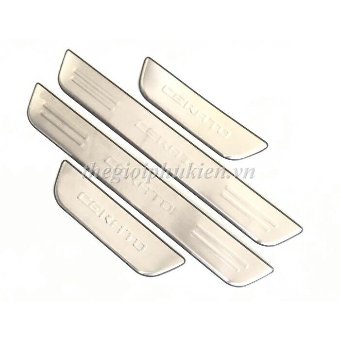 BỘ SẢN PHẨM Nẹp bước chân và ốp chống trầy cốp Kia Cerato 2016-2018 - Mẫu Inox