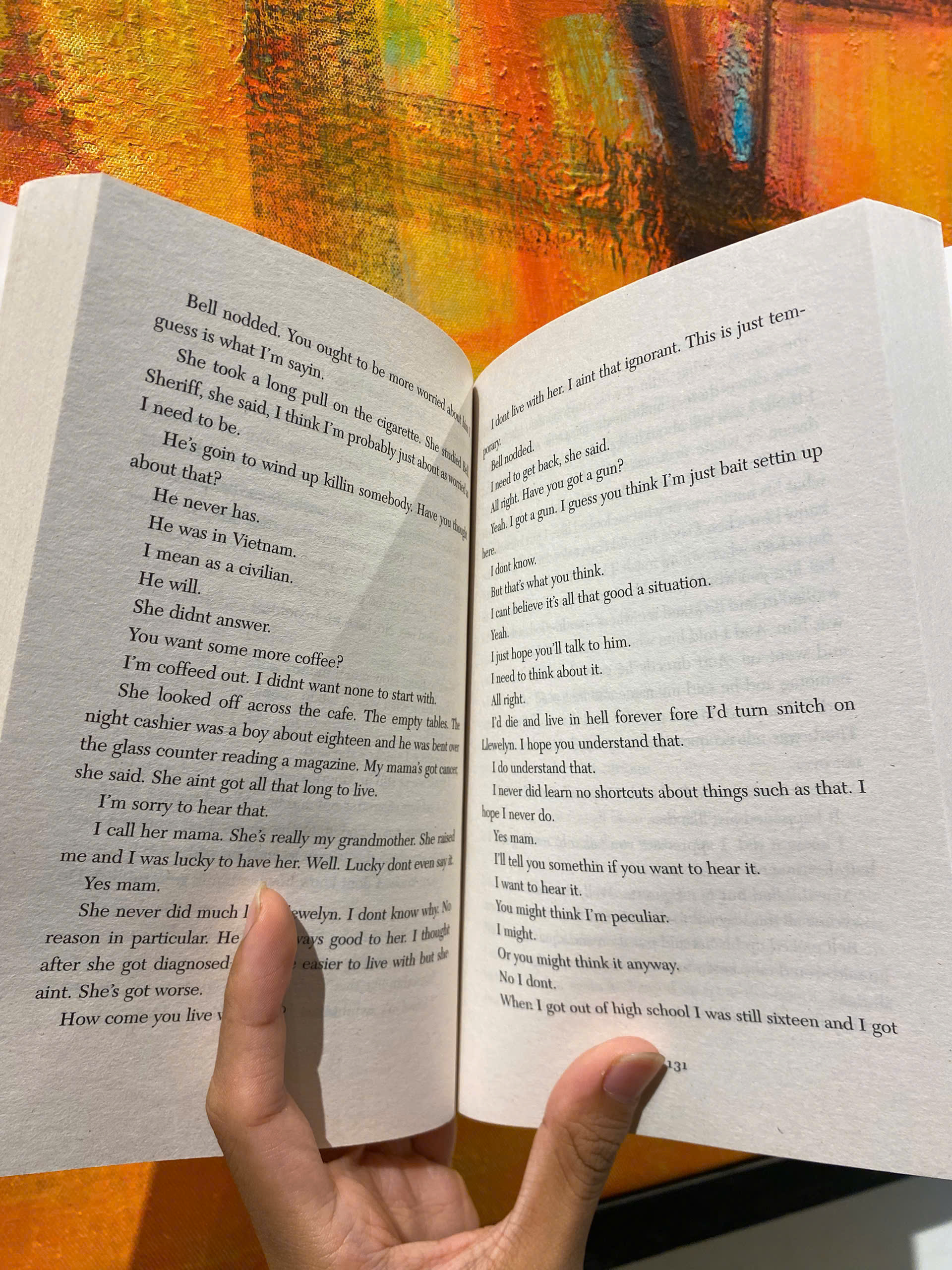 Sách - No Country for Old Men by Cormac McCarthy - English Thriller, Crime Novel / Sách Ngoại văn Nhập khẩu