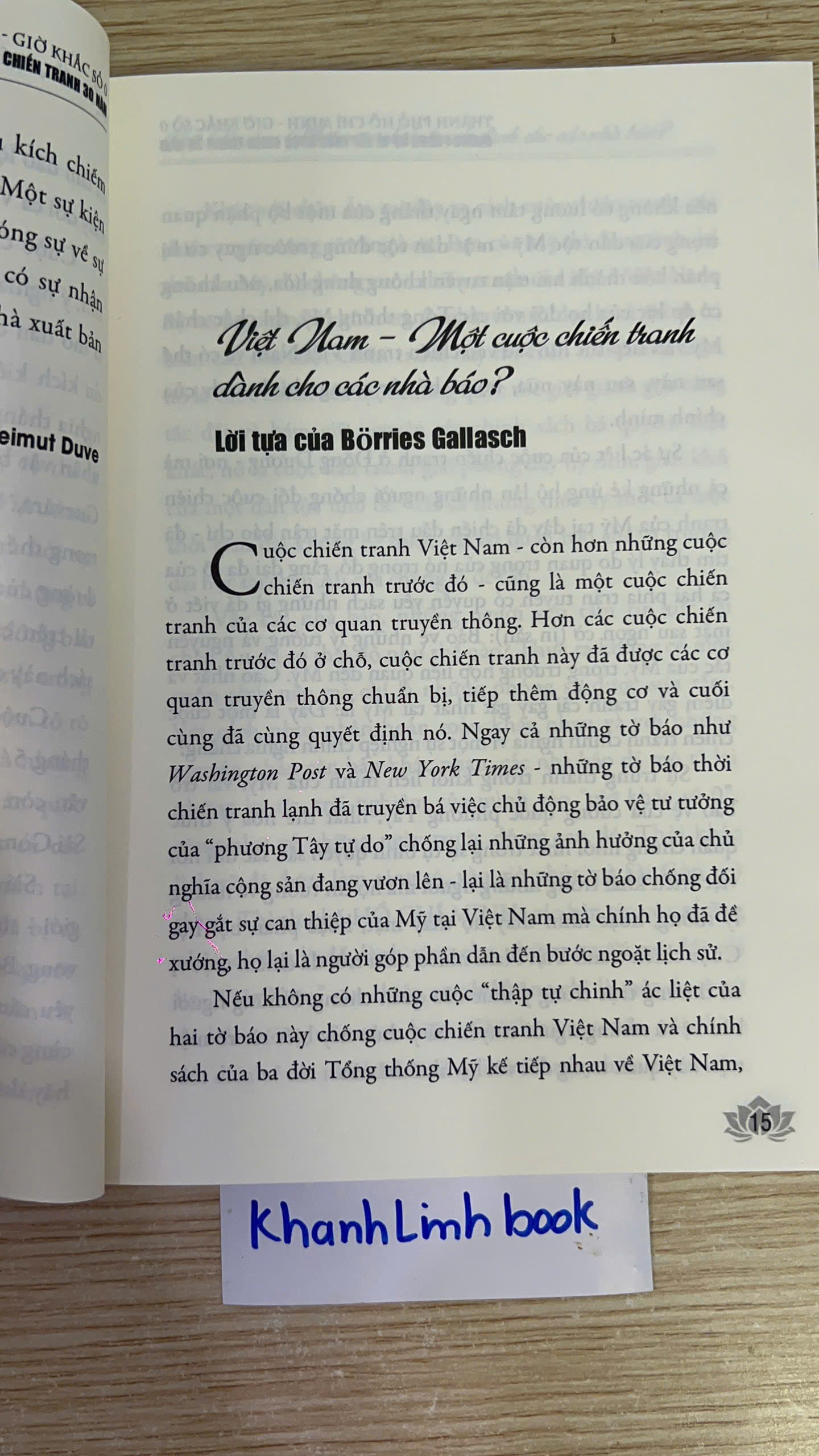 Thành Phố Hồ Chí Minh - Giờ Khắc Số 0 - Những Phóng Sự Về Kết Thúc Cuộc Chiến Tranh 30 Năm